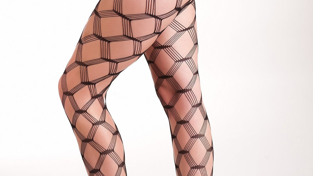5 Line Diamond Mesh Fishnet Pantyhose - Queen size